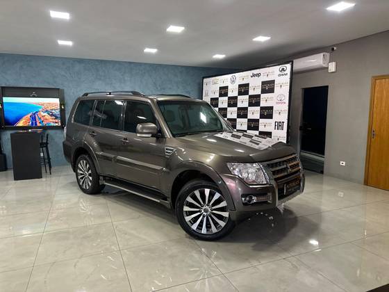 MITSUBISHI PAJERO 3.2 4X4 16V TURBO INTERCOOLER DIESEL 4P AUTOMÁTICO MITSUBISHI PAJERO 3.2 4X4 16V TURBO INTERCOOLER DIESEL 4P AUTOMÁTICO
